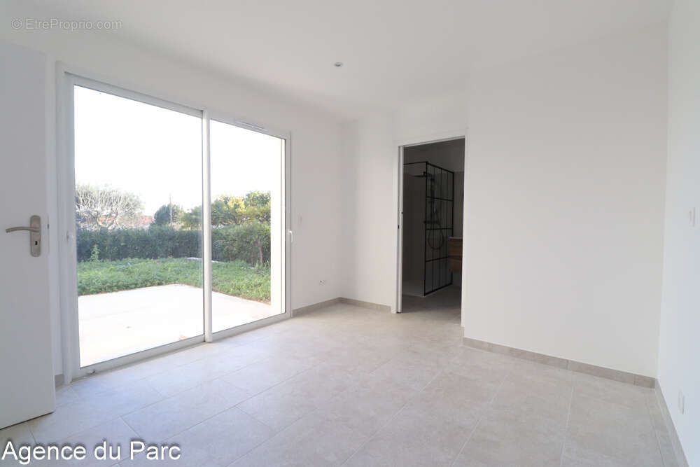 Maison à SAINT-GEORGES-DE-DIDONNE