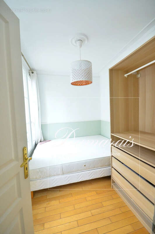 Appartement à PARIS-4E