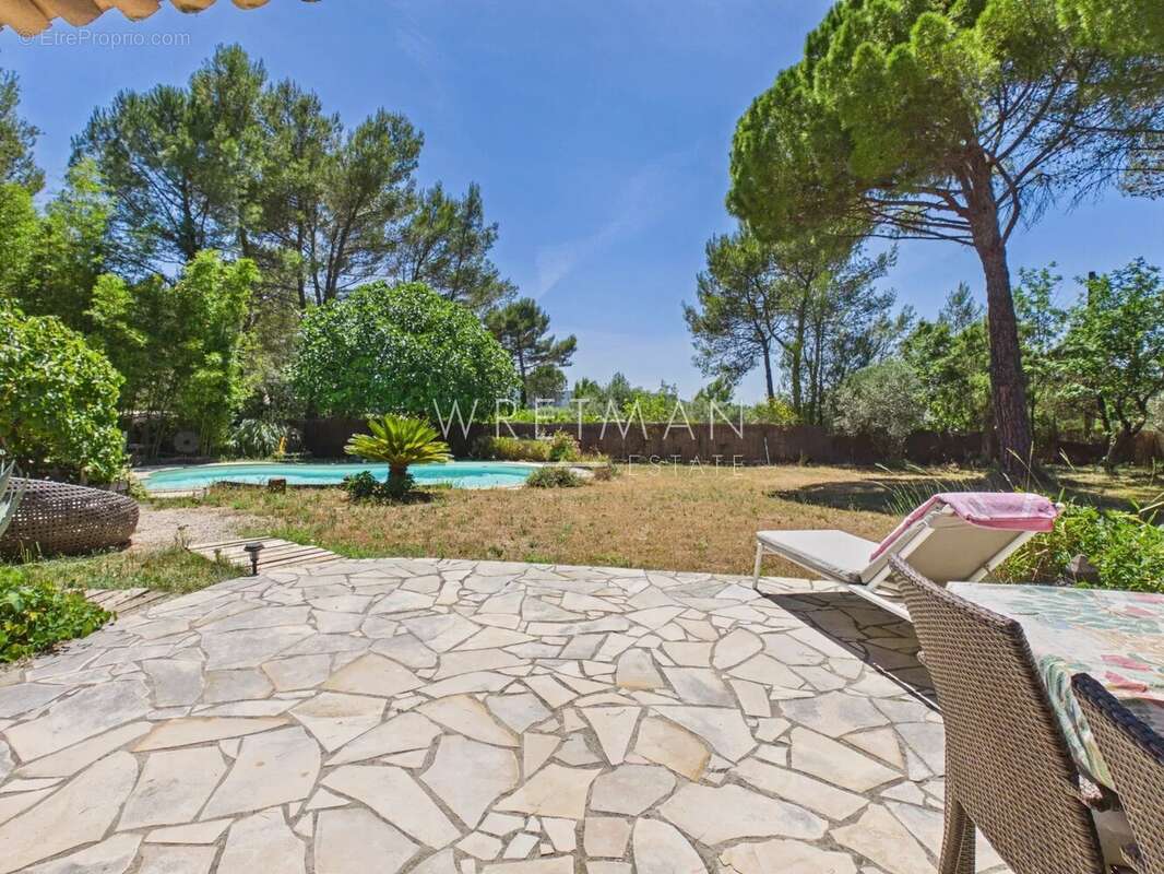 Maison à FAYENCE