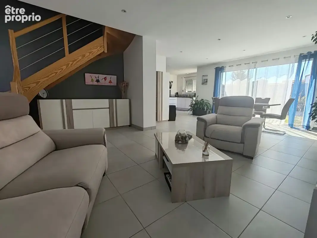 Maison à vendre 7 pièces L'HERBERGEMENT (85) - photo 6