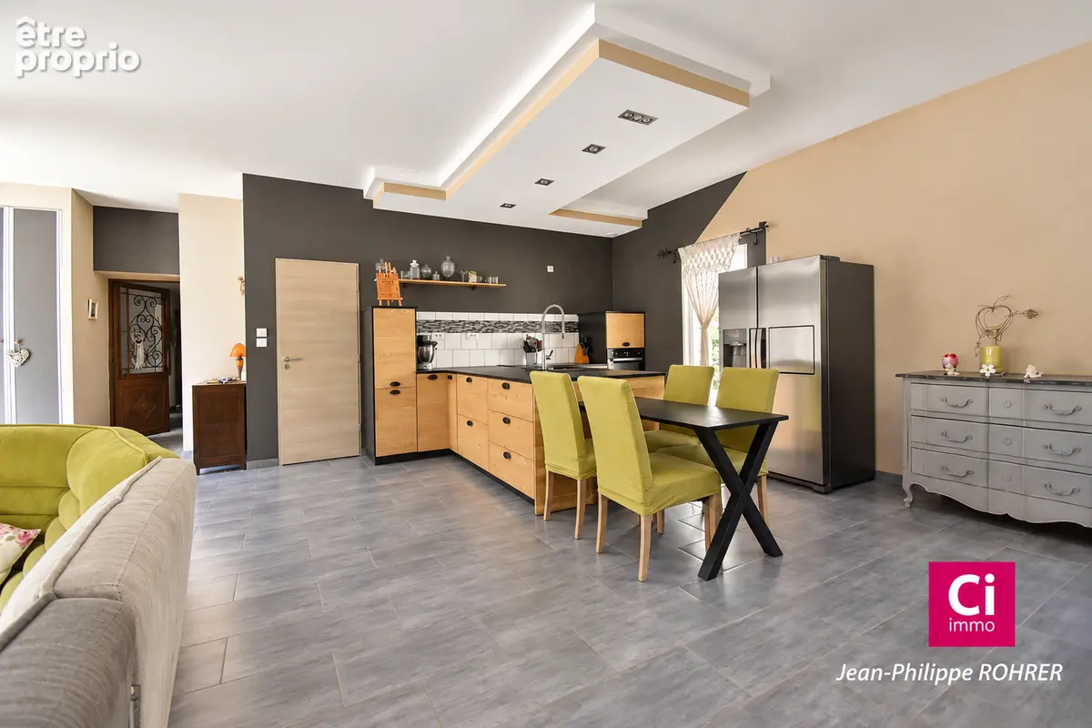 Maison récente 7 pièces avec piscine à vendre à Sainte-Anastasie-sur-Issole - photo 6