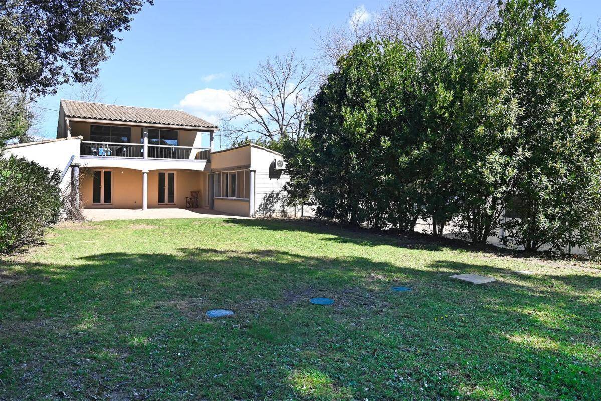 Maison à VERS-PONT-DU-GARD