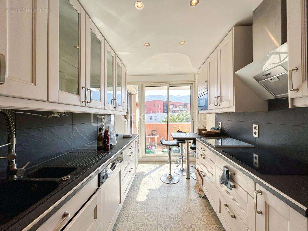 Appartement à LA RAVOIRE