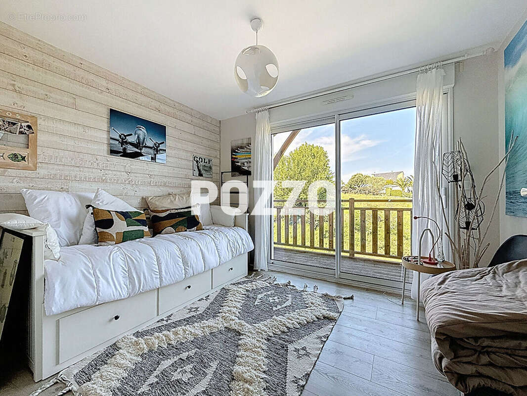 Maison à DONVILLE-LES-BAINS