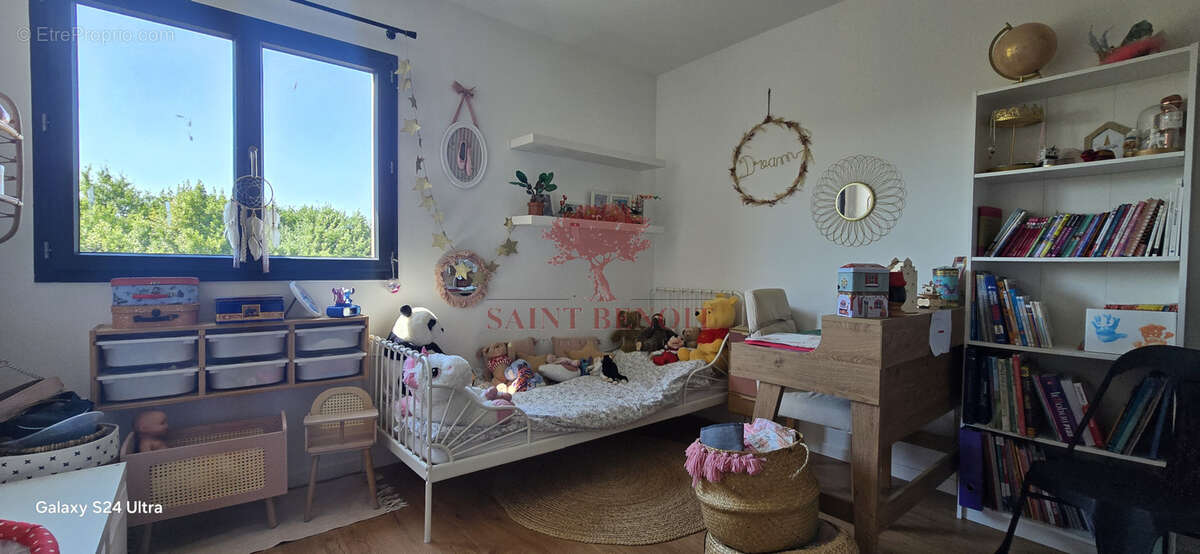 A VENDRE - A SAINT DREZERY - VILLA RECENTE de TYPE T5 de 110m2 avec garage jardin et piscine - photo 16