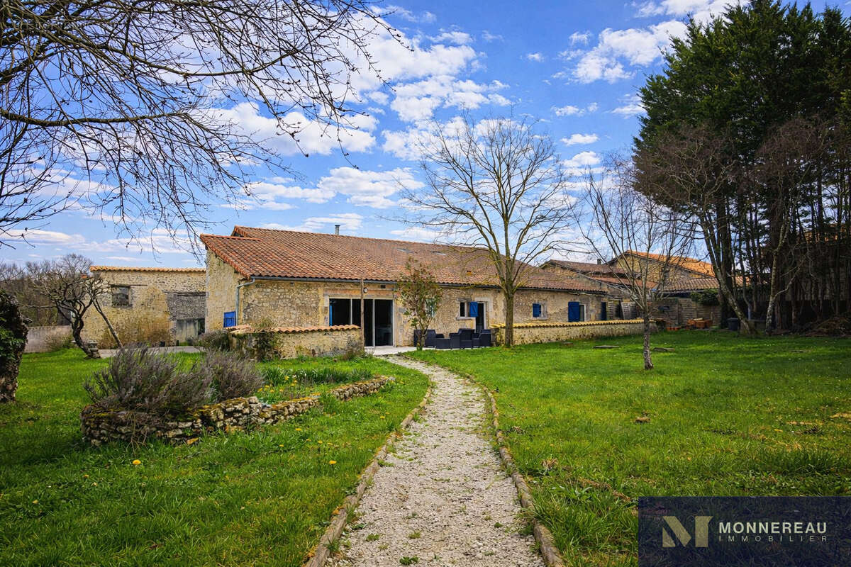 Maison à CONDEON