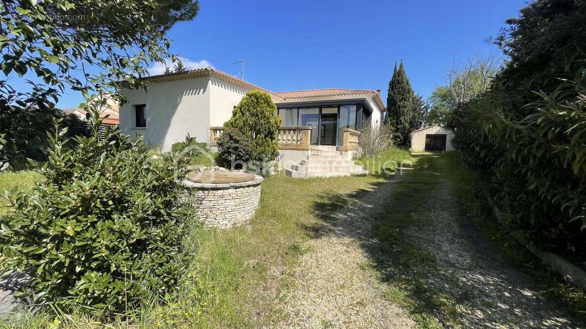 Pézenas — Élégante villa de plain-pied rénovée, 160 m², terrain 1 970 m² avec piscine chauffée - photo 20