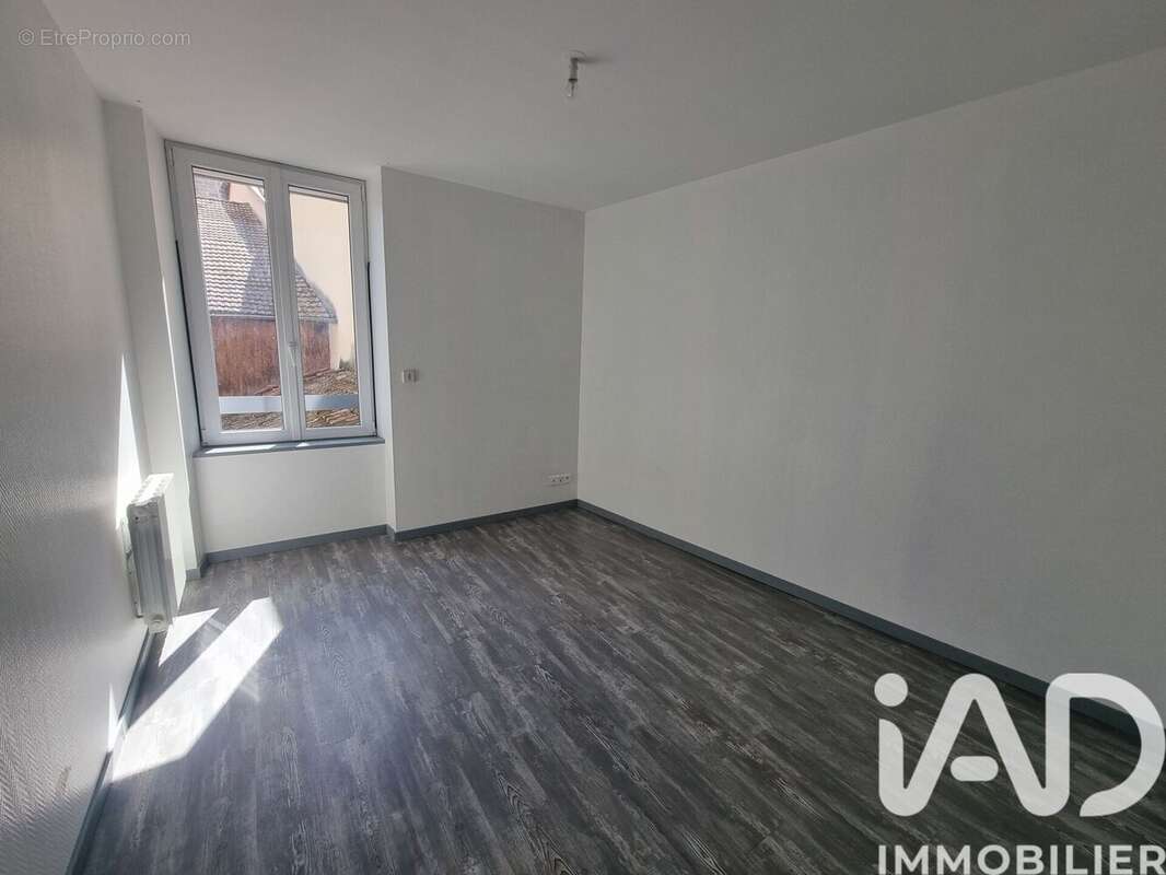 Photo 4 - Appartement à SAINT-GERMAIN-LAVAL