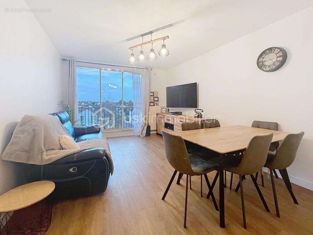Appartement à LIMEIL-BREVANNES