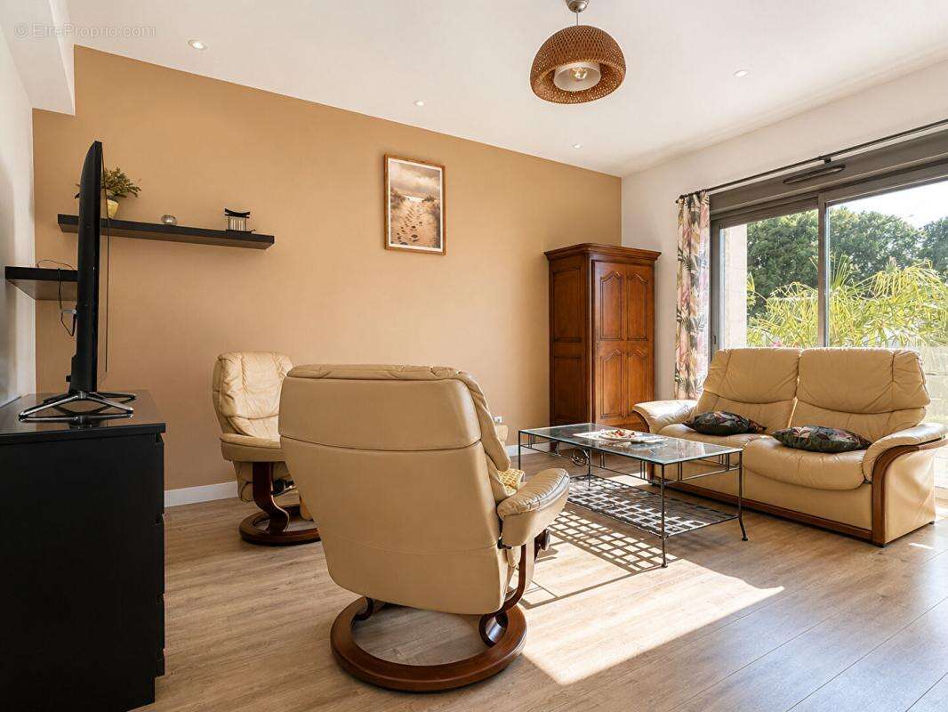 Vente Maison 240m2 FLOIRAC (33270) - photo 12