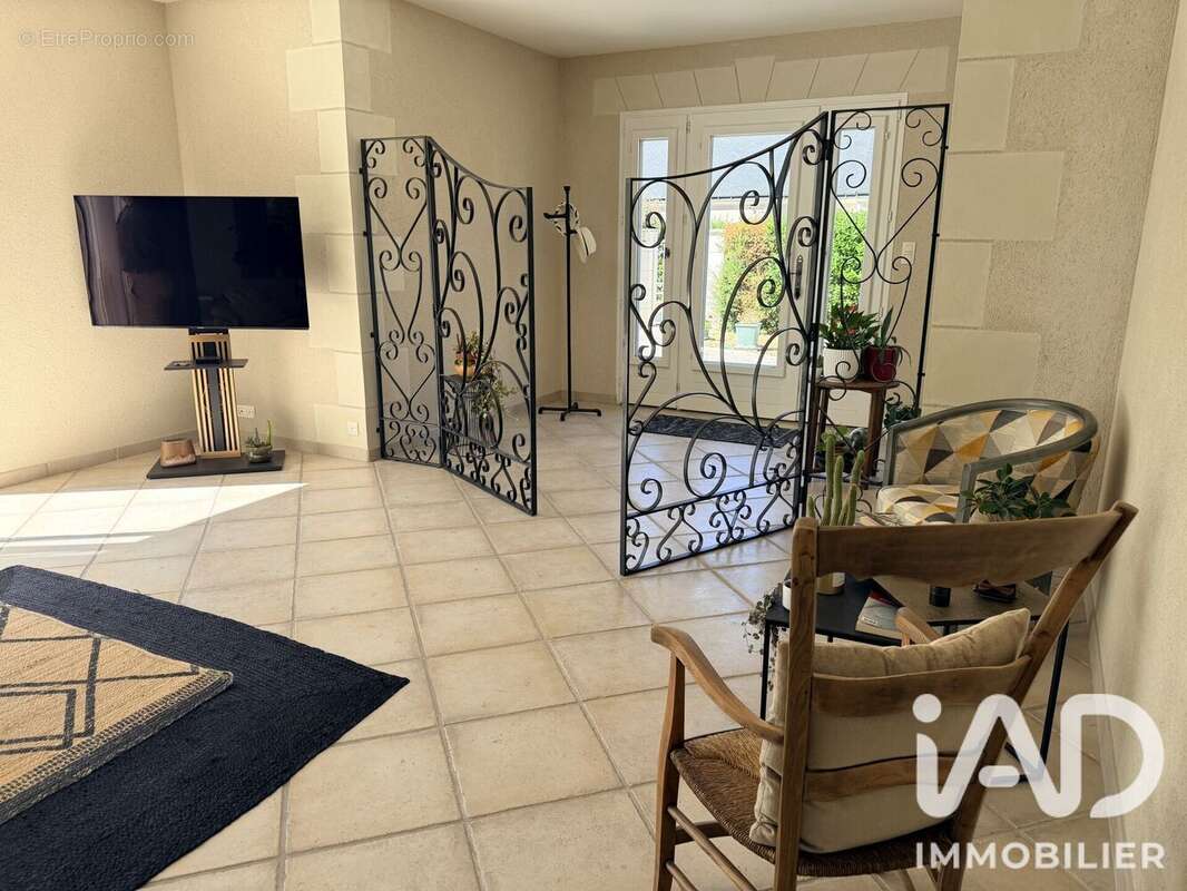 Maison 231 m² à Saint-Avertin  - photo 6