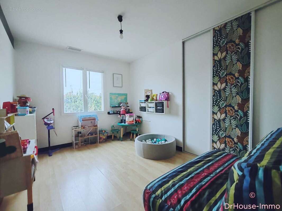 Maison à PUYRAVAULT