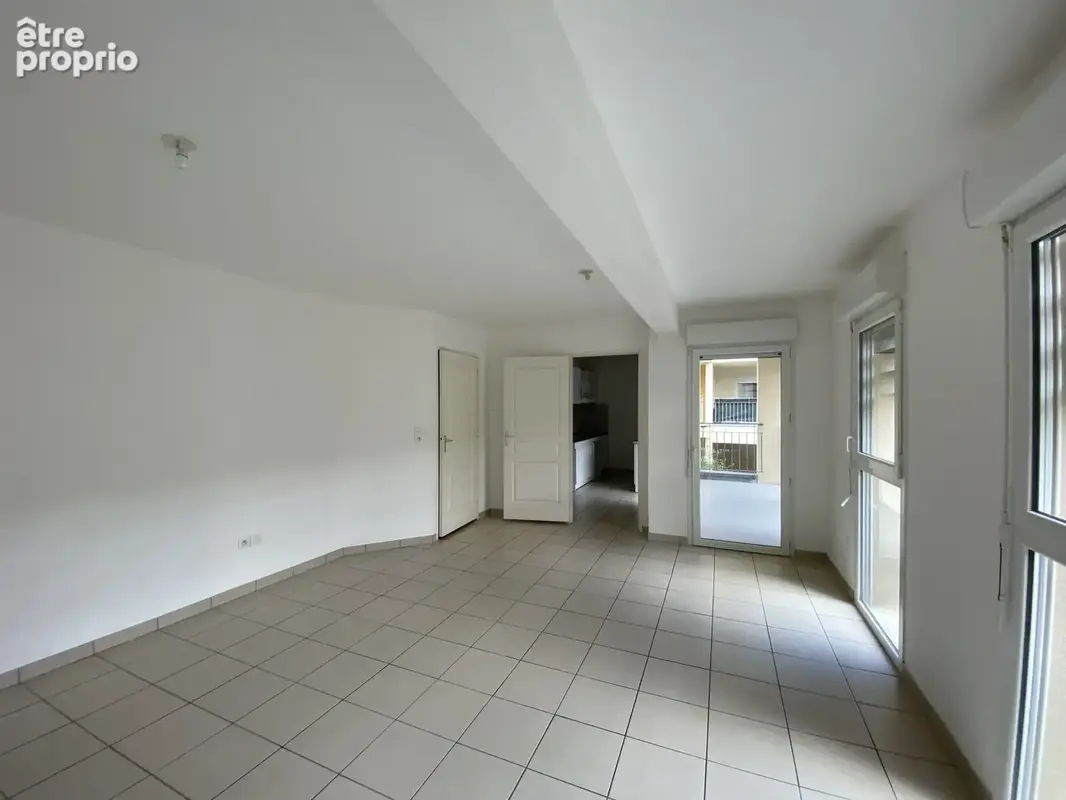 Appartement T3 avec garage fermé et terrasse, à proximité de la gare et du centre-ville - photo 3