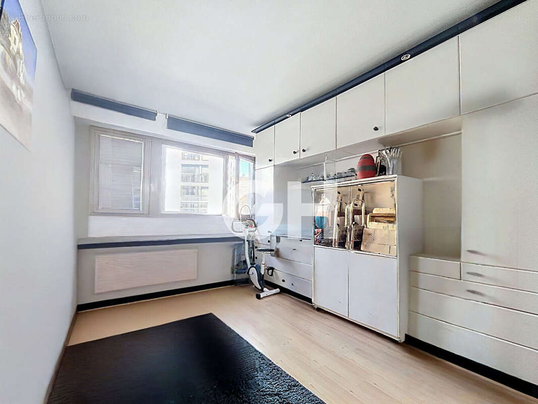Appartement à PARIS-20E