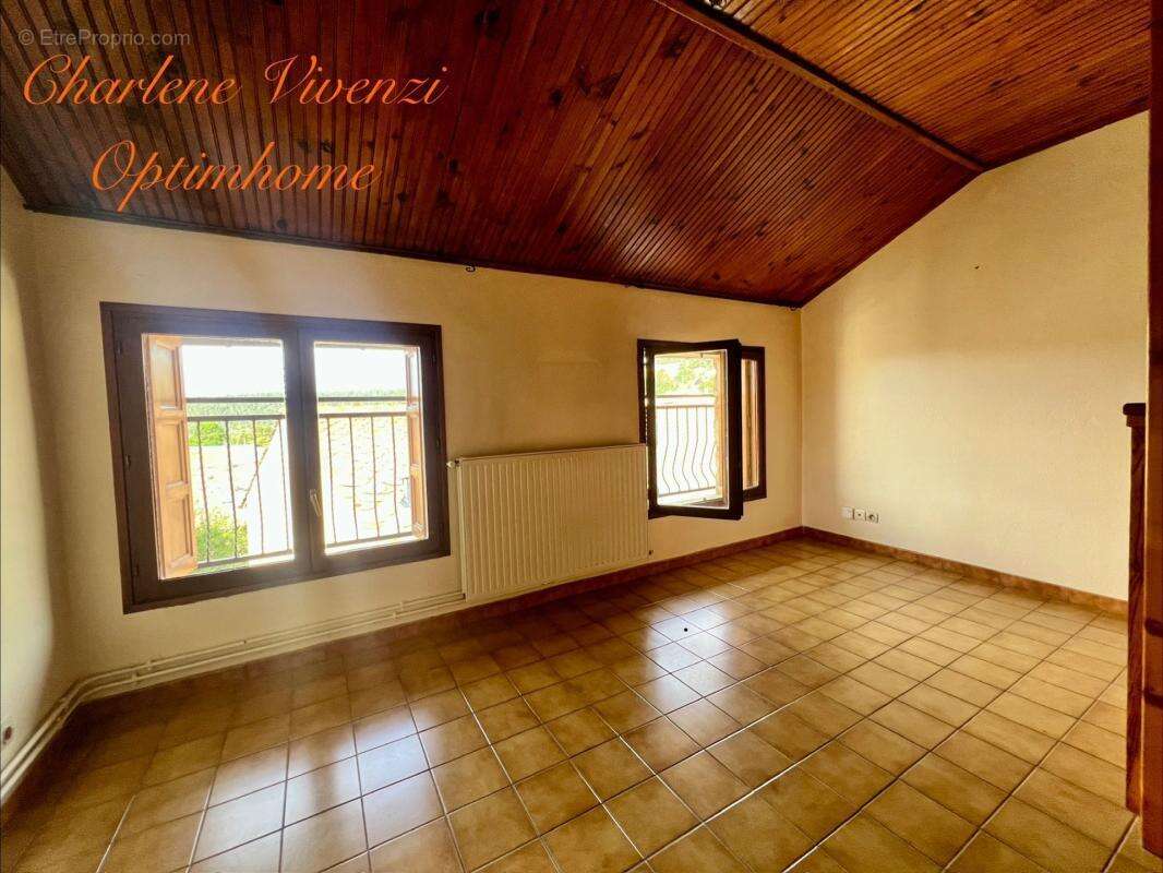 A vendre immeuble 2 appartements la llagonne 66 - photo 6