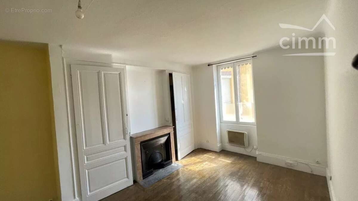 T2  40 m²  vendu loué - photo 2