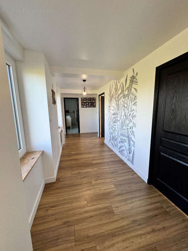 A vendre Maison en pierres 158 m² entièrement rénovée à 25 min de St-Lô - photo 12