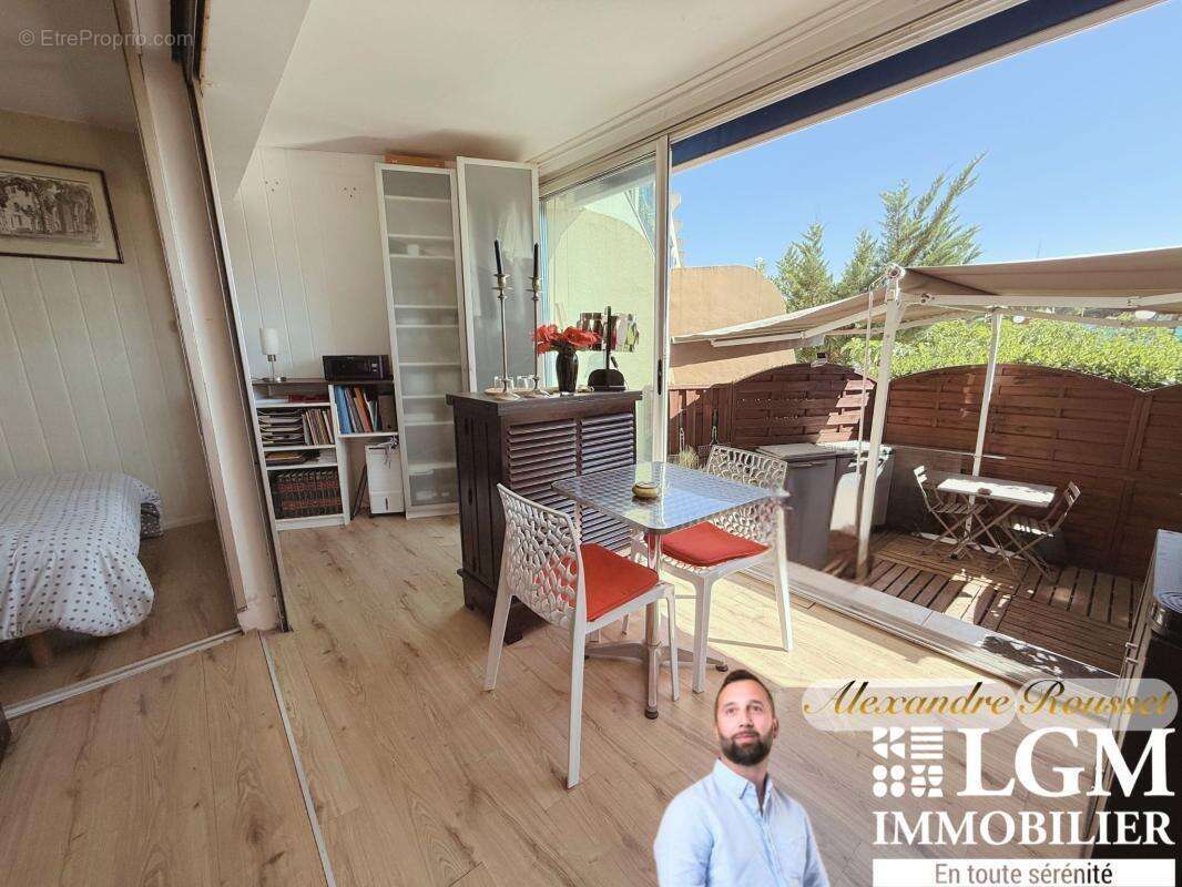Port Camargue – Appartement T2 avec jardin, piscine et accès direct à la marina - photo 11