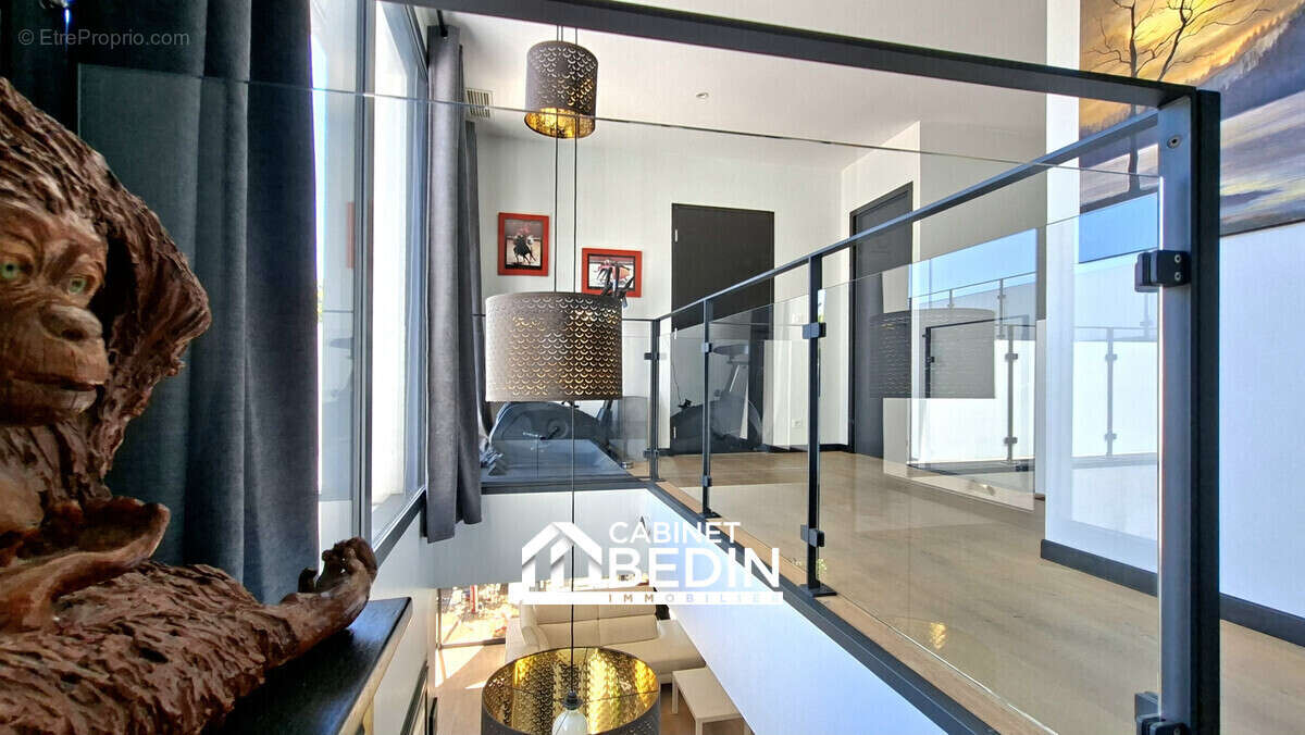 Maison 117 m² à Pessac  - photo 2
