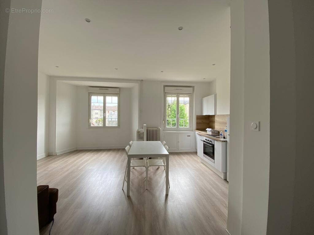 Appartement à TENCE