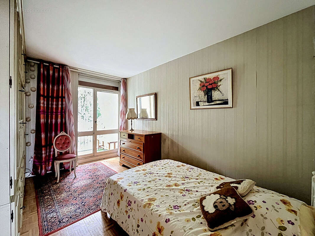 Appartement à SAINT-MICHEL-SUR-ORGE