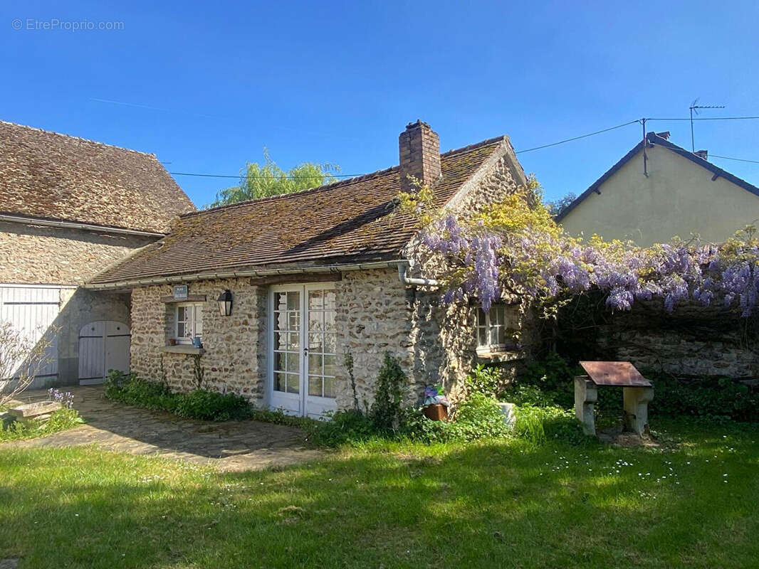 Maison à BAZAINVILLE