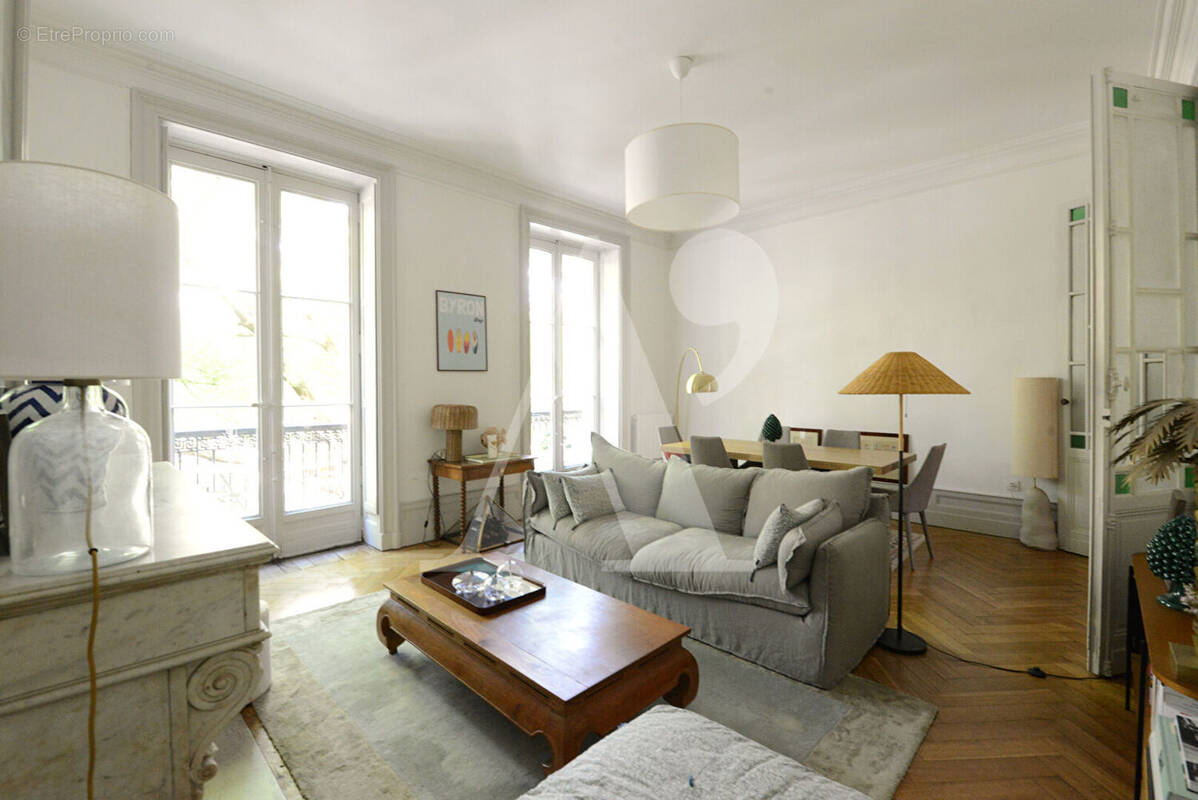 Appartement à BORDEAUX
