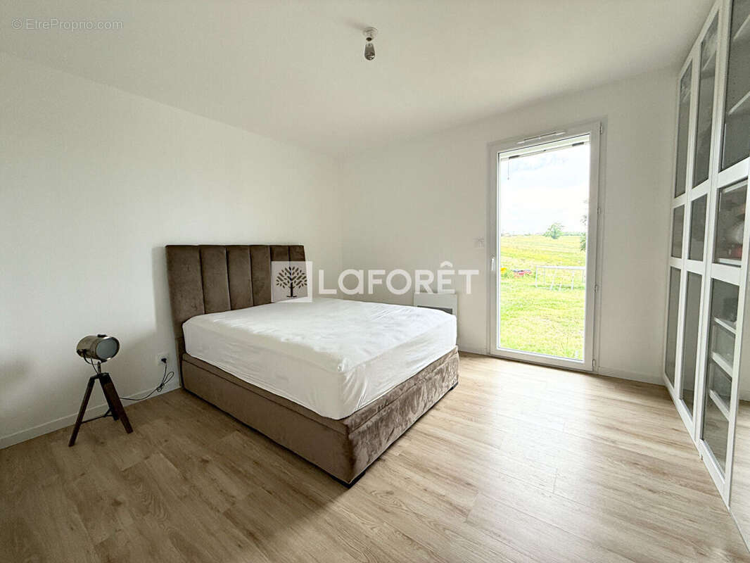 Maison à LE PIAN-SUR-GARONNE