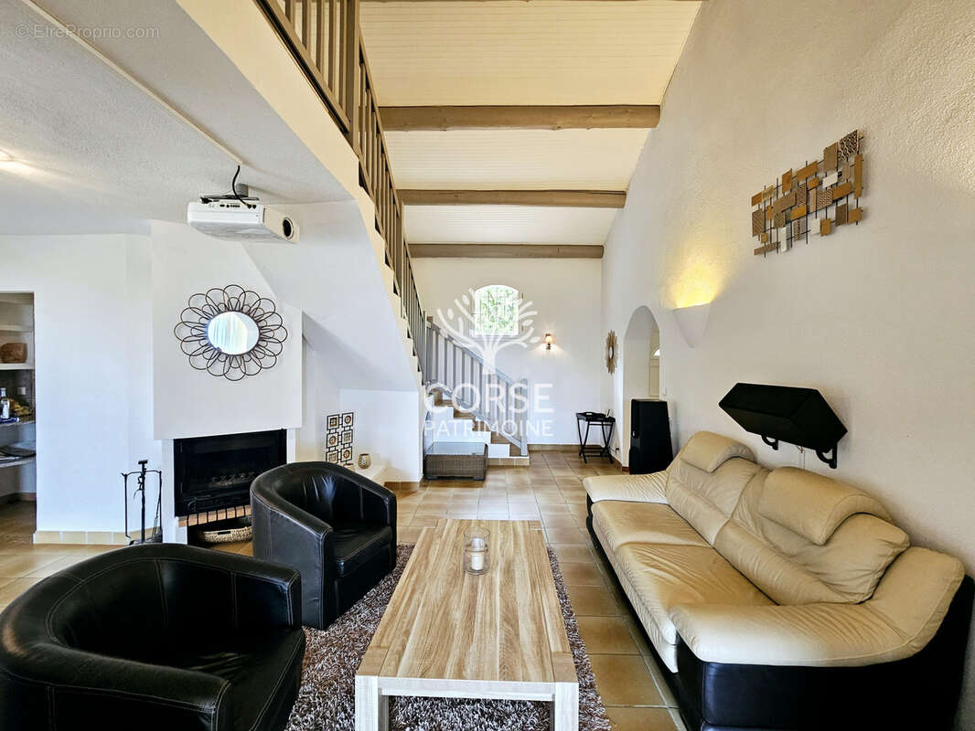 Villa avec piscine vue panoramique sur la mer - photo 16