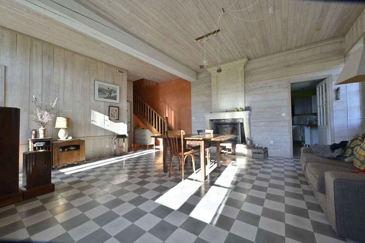 Maison à BLAYE
