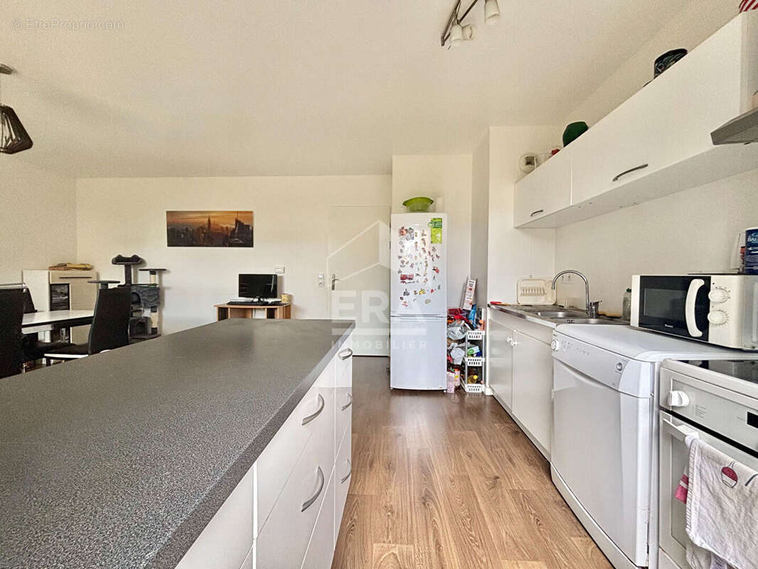 Appartement à FONTENAY-LE-VICOMTE