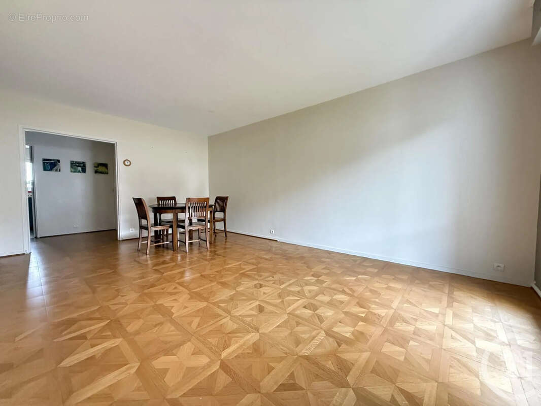 Appartement à FONTAINEBLEAU