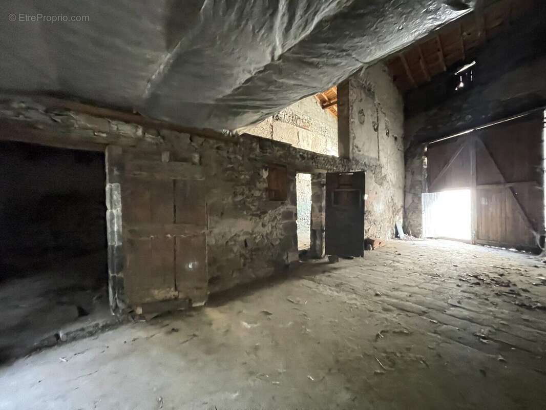 Maison à MOZAC
