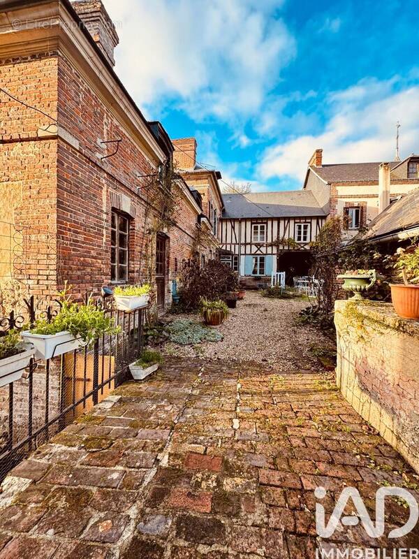 Photo 1 - Maison à LA FERRIERE-SUR-RISLE