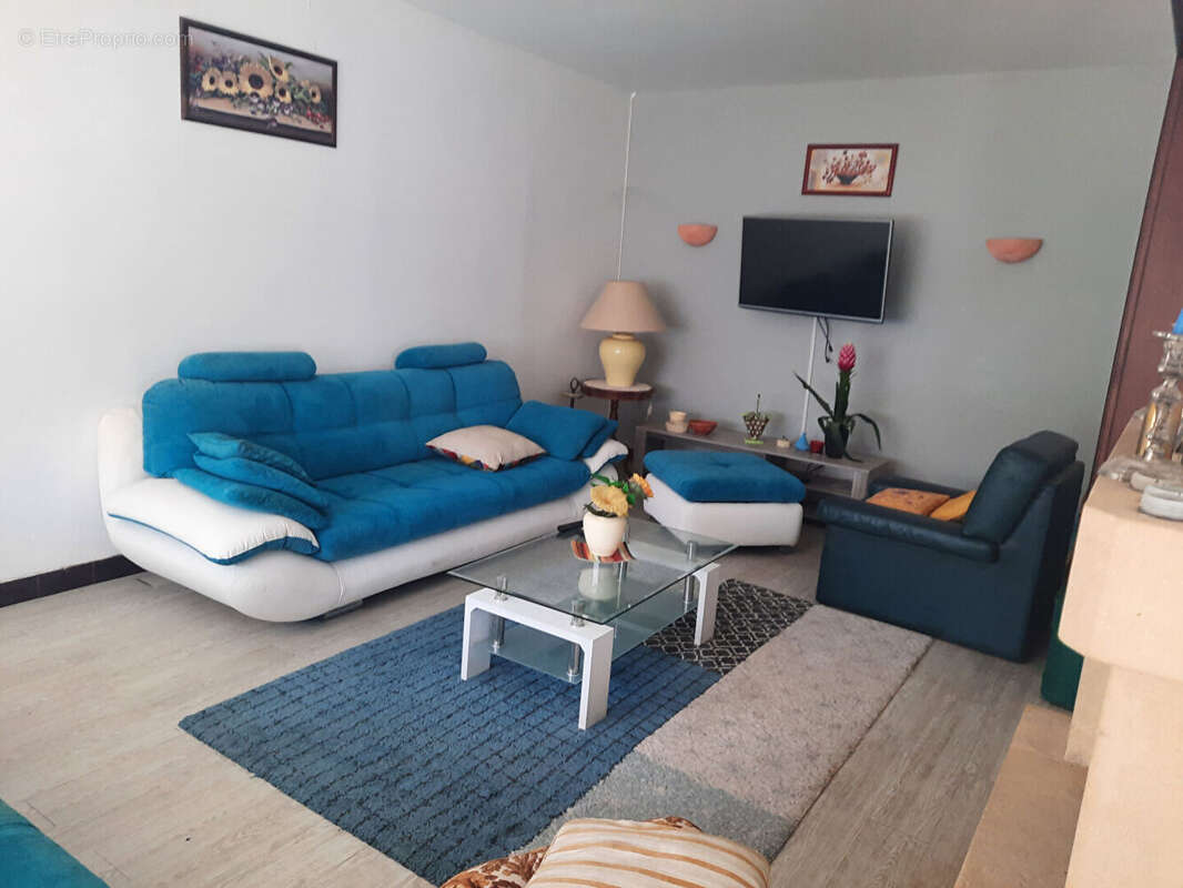 Appartement à MENESPLET