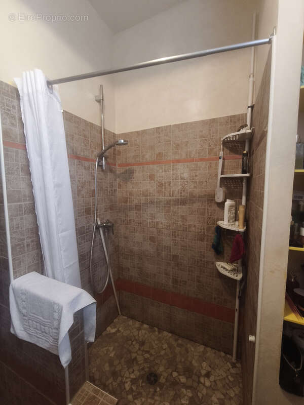 Maison à LES SALLES-DU-GARDON