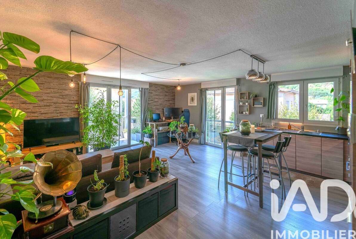 Photo 3 - Appartement à VIF