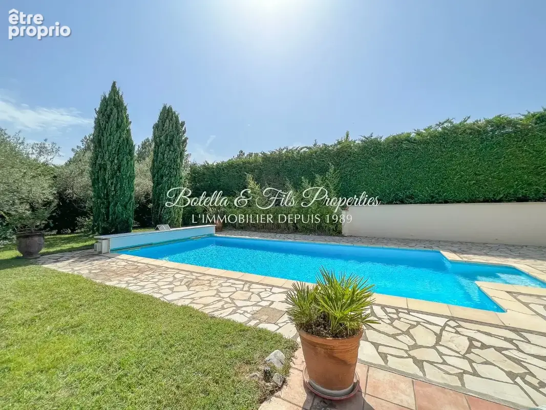 Maison 6 pièces 140 m² à vendre à Vallon-Pont-D'arc (07150) - photo 4