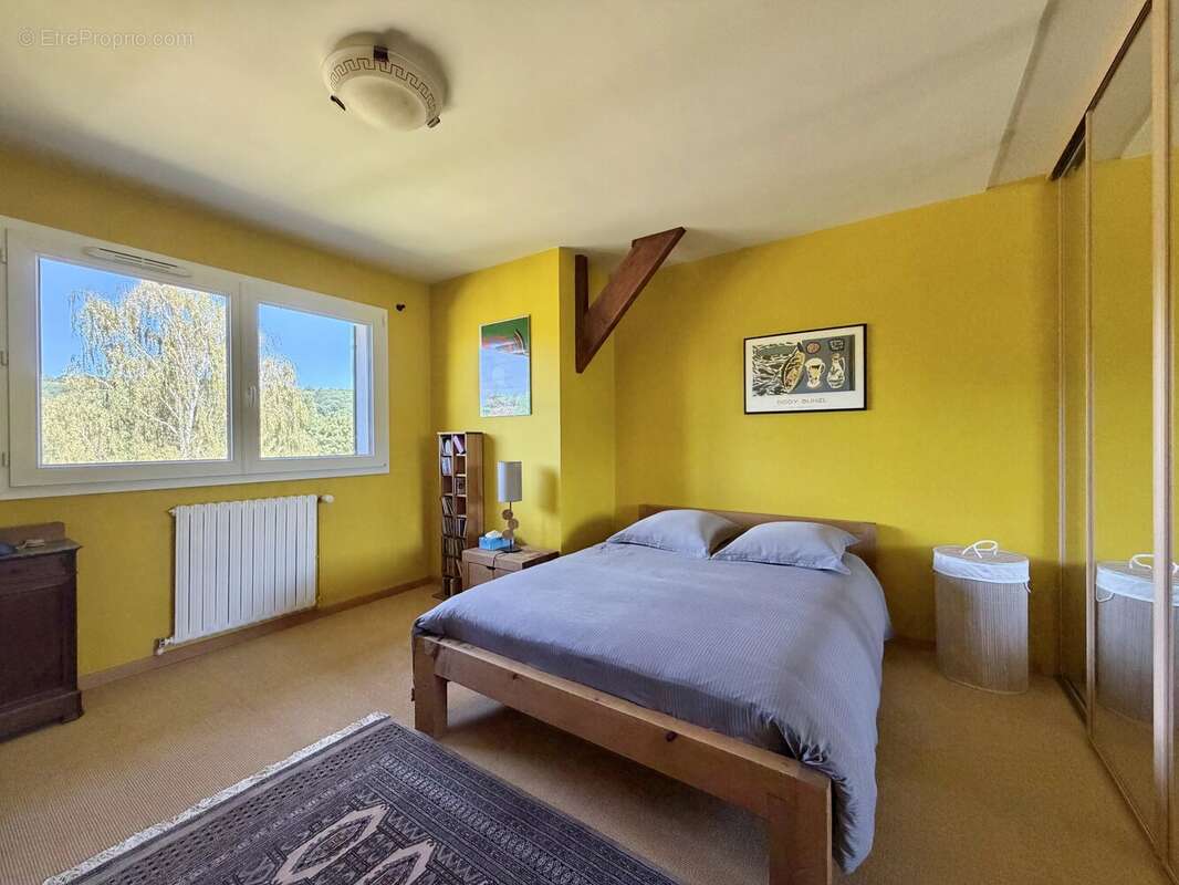 Igny – Spacieuse maison familiale au cœur d’un environnement verdoyant - photo 14