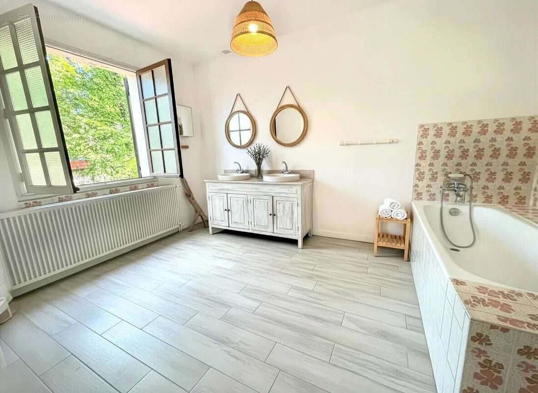 Maison à LAMORLAYE