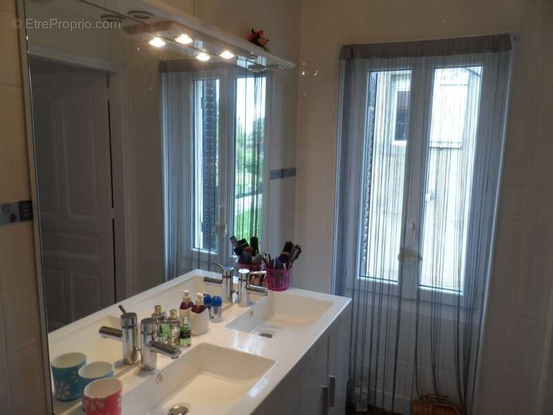Maison à vendre 10 pièces TREIGNAT (03) - photo 10