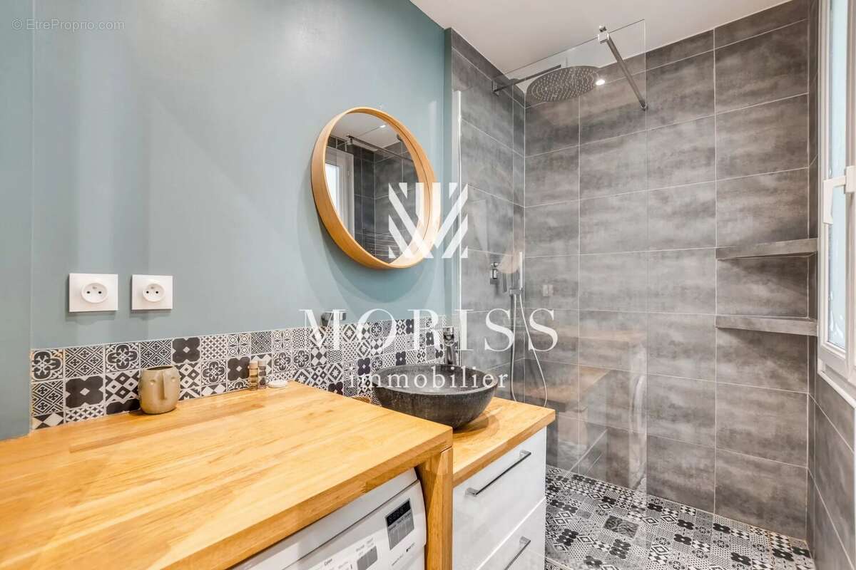 Appartement à PARIS-18E