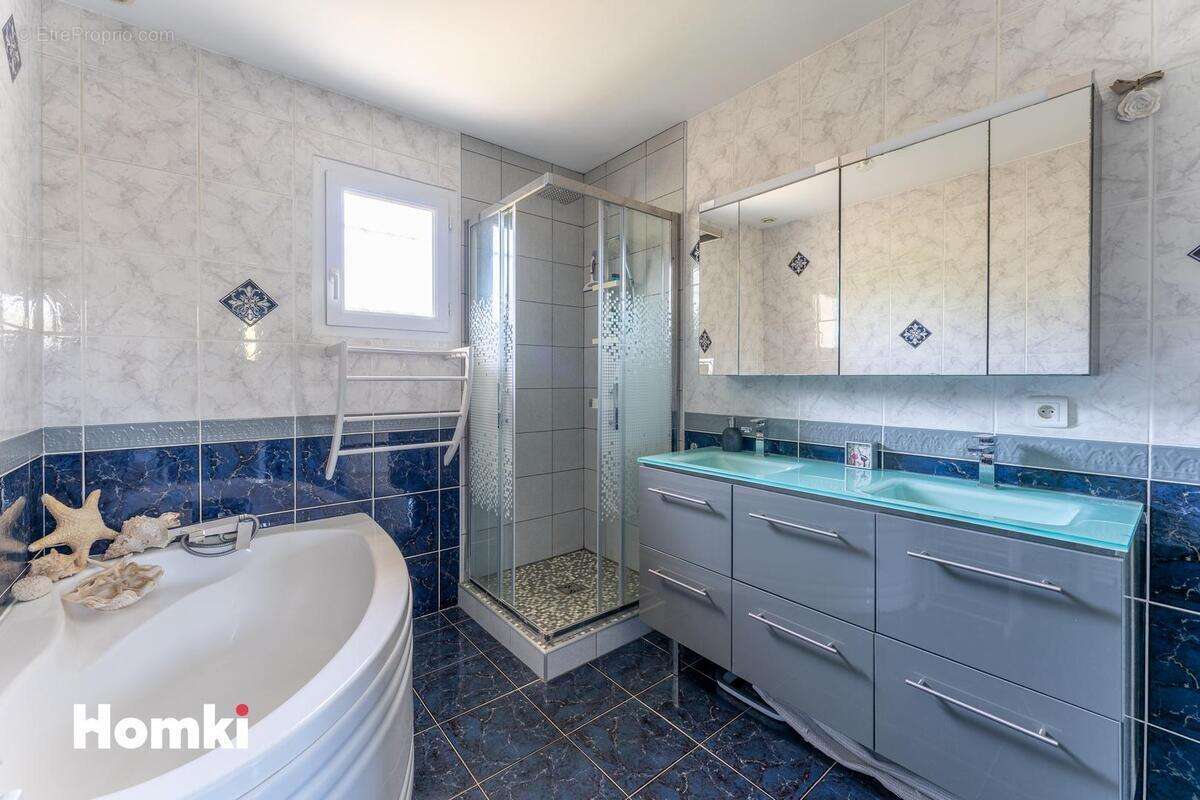 Maison à SAINT-QUENTIN-DE-BARON