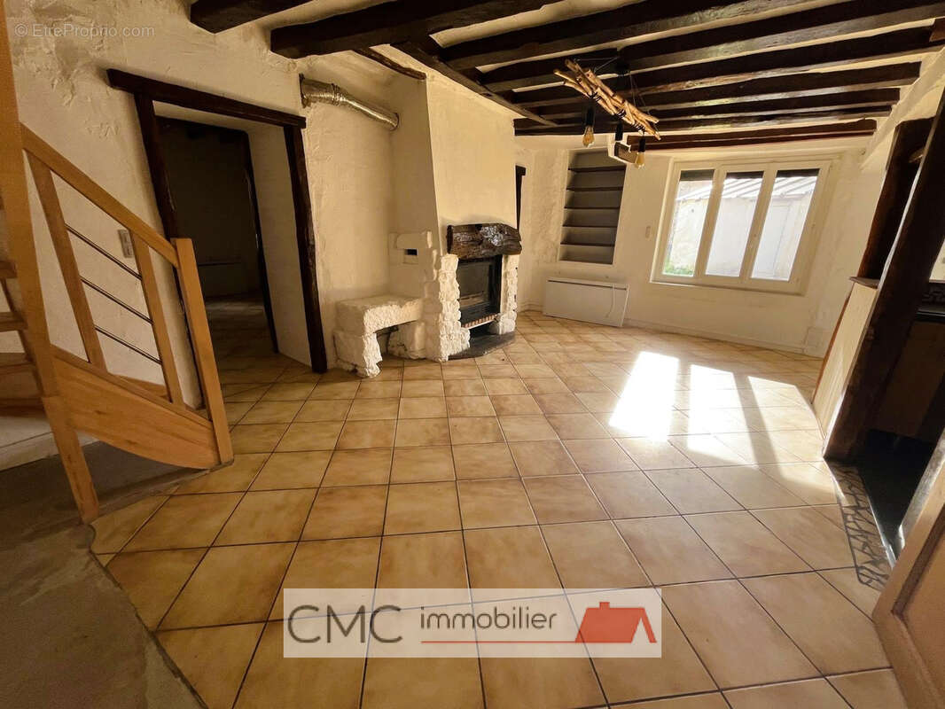Maison à VIABON