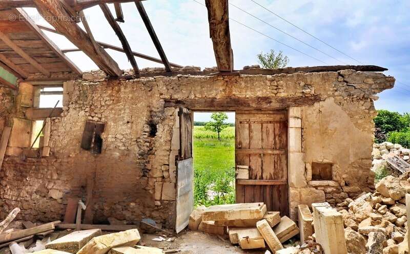 Longère de charme de 123m2 à rénover , vue degagee – potentiel gîte touristique - photo 12