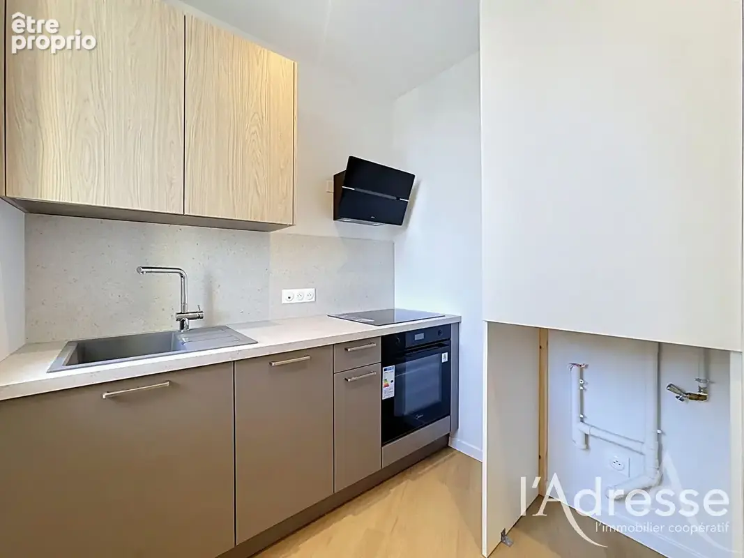 T2 dernier etage - residence 1903 - st therese/vacquinere - photo 4