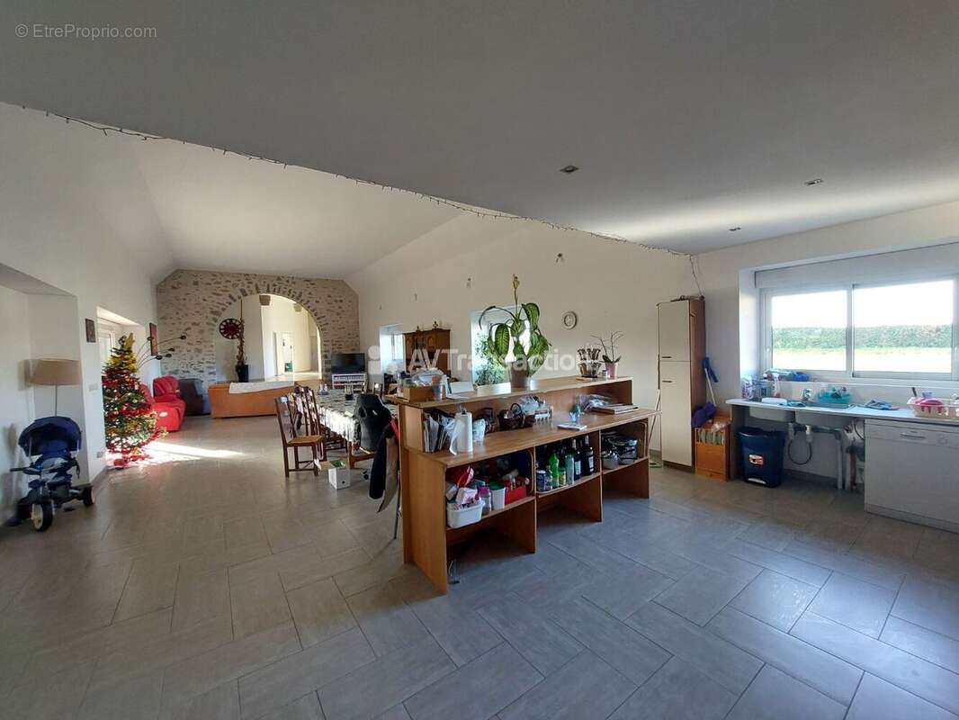 Maison 306 m² à Vaiges  - photo 17