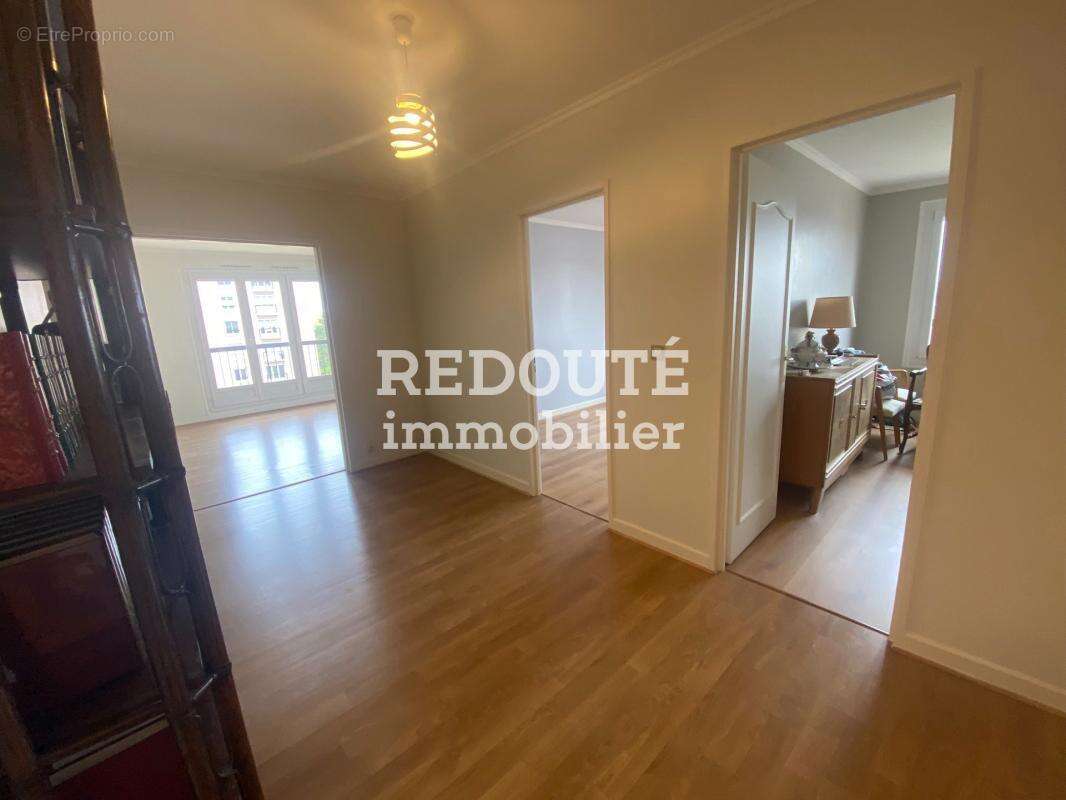 Appartement à SAINT-BRICE-COURCELLES