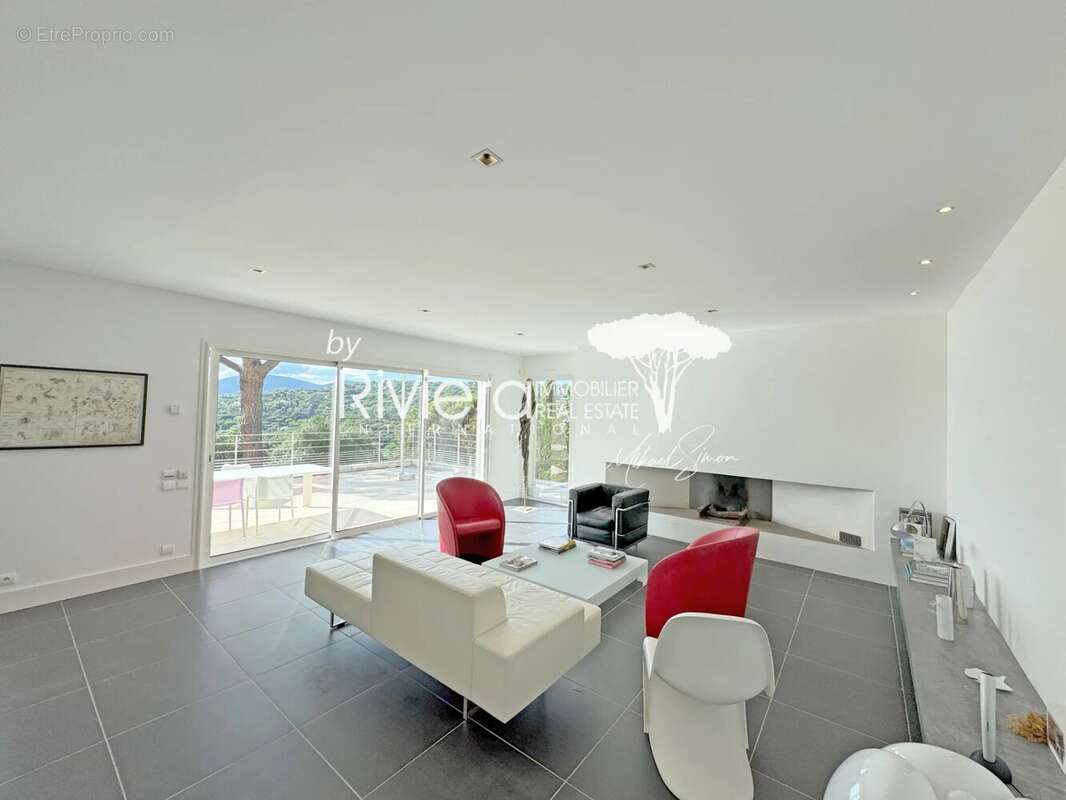 Maison à LA CROIX-VALMER