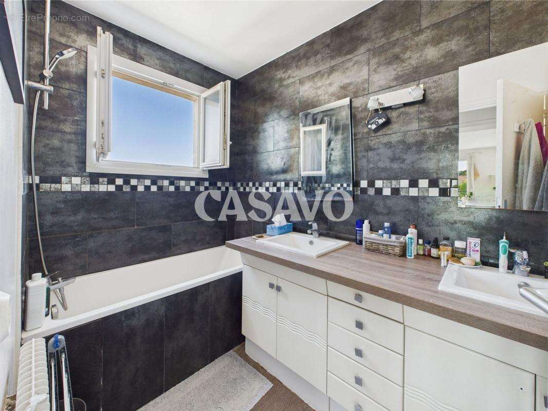 Appartement à RUEIL-MALMAISON
